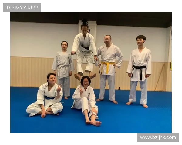 空手道比赛规则详解：从基本技巧到裁判判定的全面指南